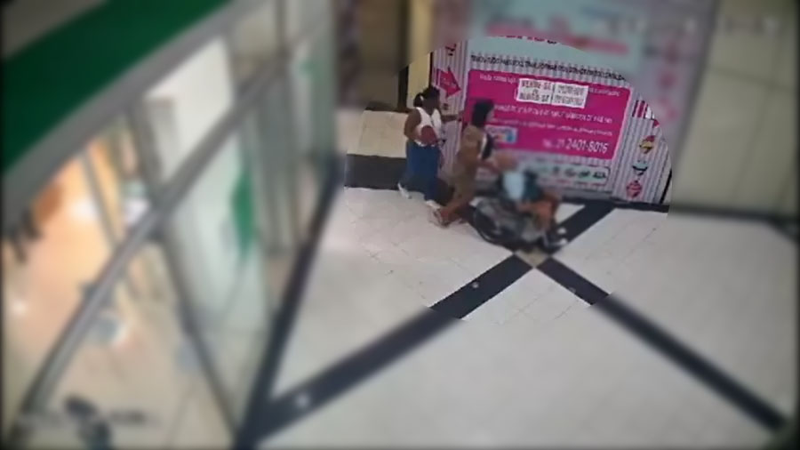 novas-imagens-mostram-idoso-shopping