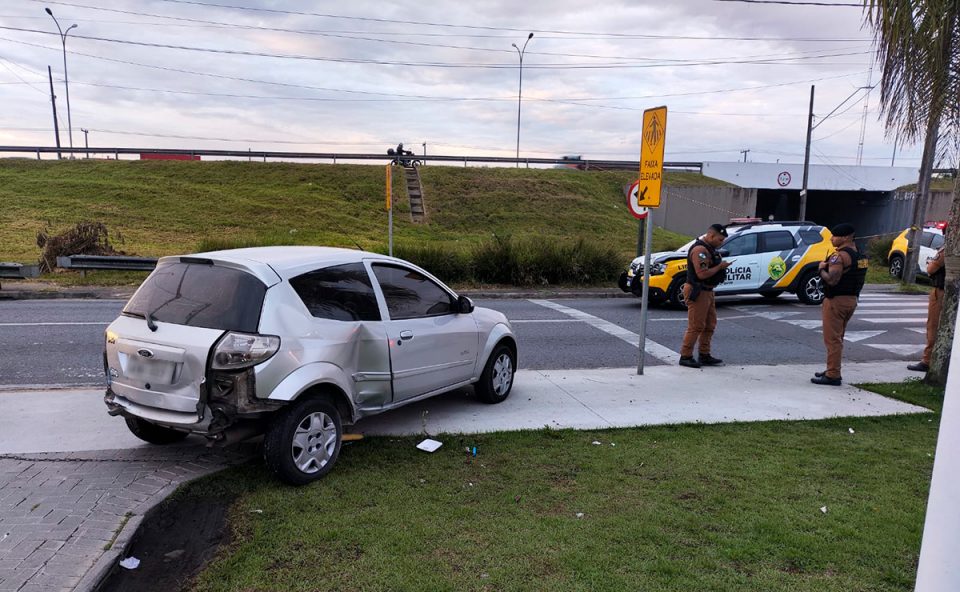 suspeito-assaltos-carro-roubado-morre-confronto-rmc-1