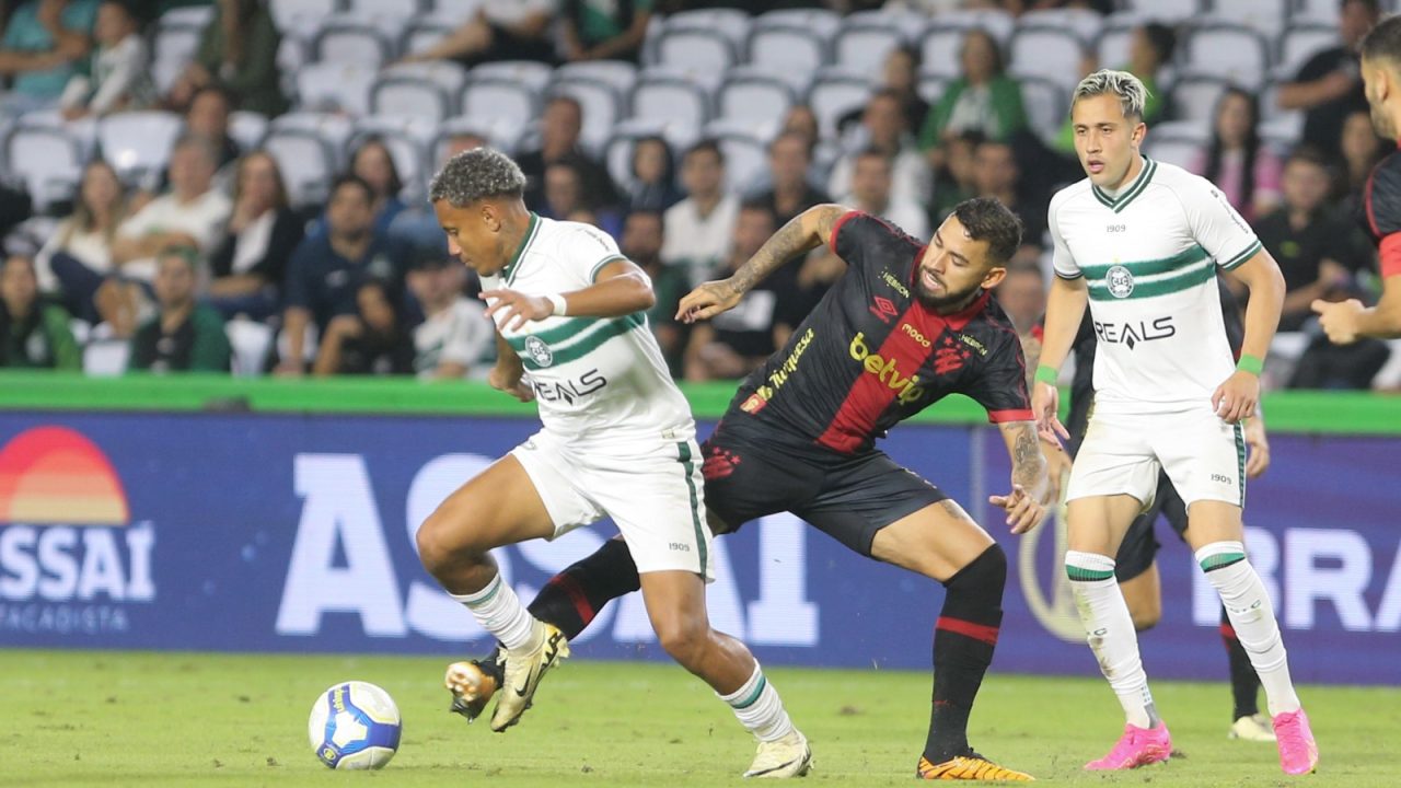 Lance de Coritiba x Sport pela Série B