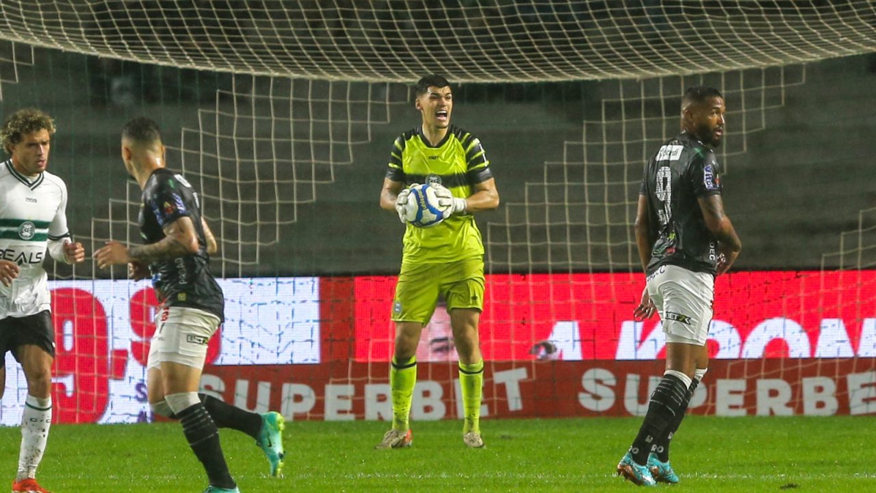 Pedro Morisco, goleiro do Coritiba.
