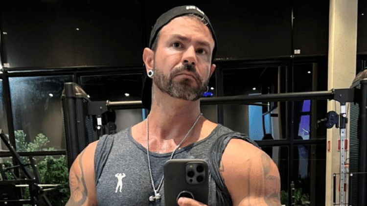 Personal trainer acusado de tocar seio de aluna é detido em Goiás