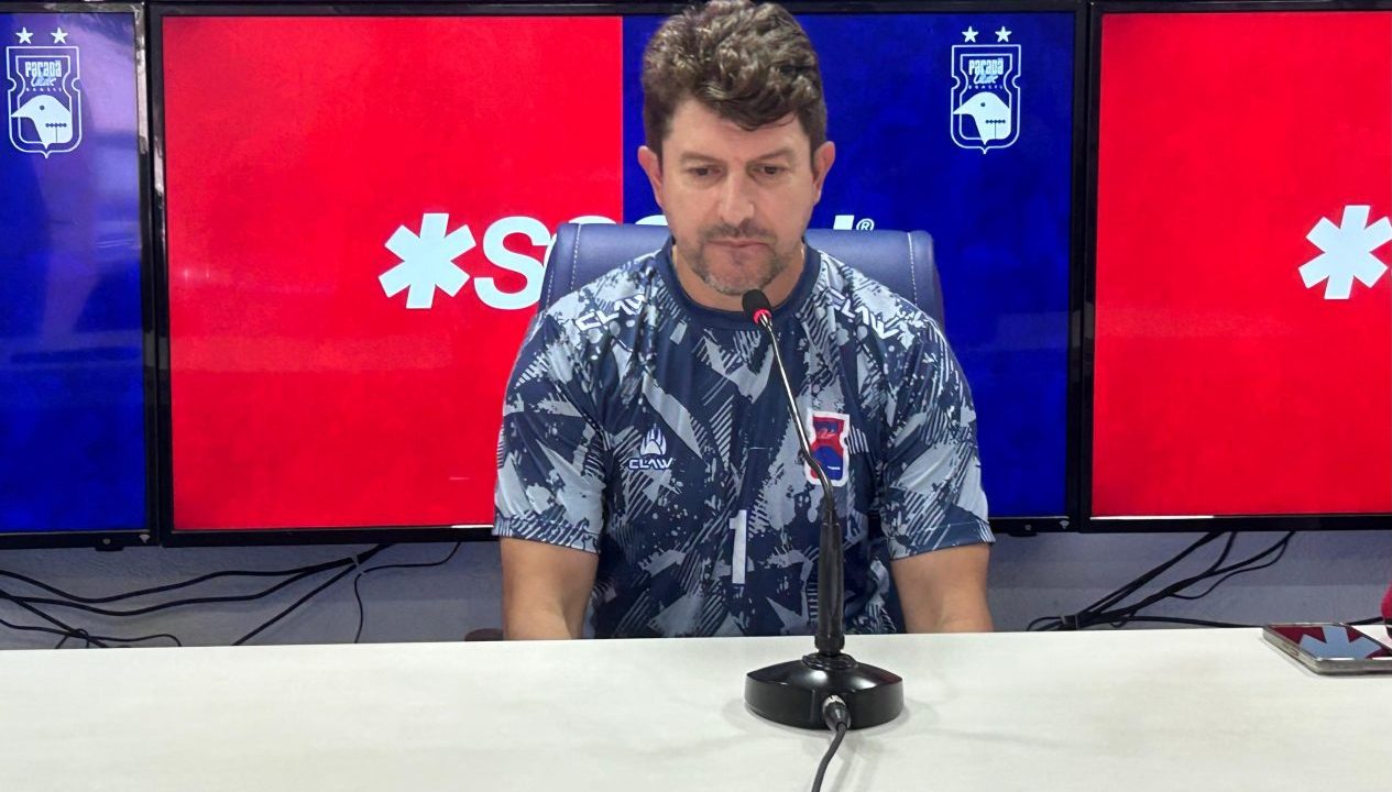 Tcheco, técnico do Paraná Clube.