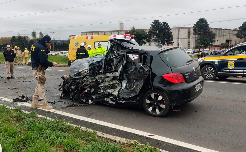 acidente-com-morte-dois-carros-rodovia-do-xisto-cic-7