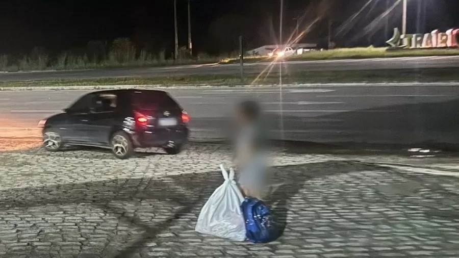 criança-abandonada-pelos-pais