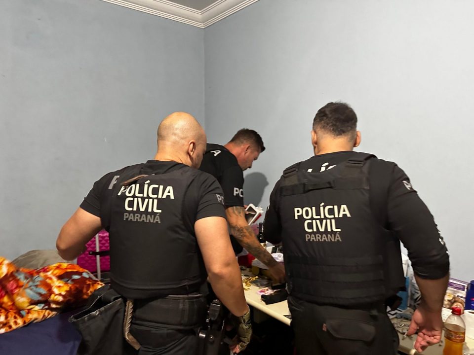 'Jogo do Tigrinho': operação mira quadrilha envolvida em jogos de azar online na Grande Curitiba