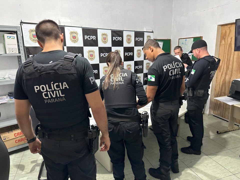Quadrilha ligada ao tráfico de drogas que agia dentro e fora da prisão é alvo de operação na Grande Curitiba