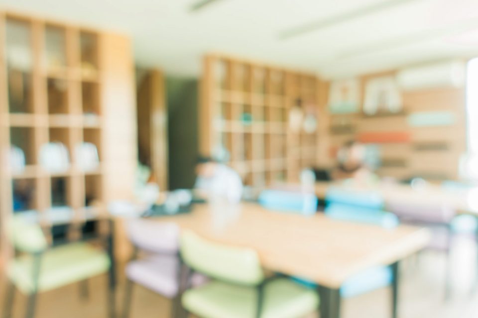 school-classroom-blur-background-without-young-student-blurry-view-elementary-class-room-no-kid-teacher-with-chairs-tables-campus-vintage-effect-style-pictures