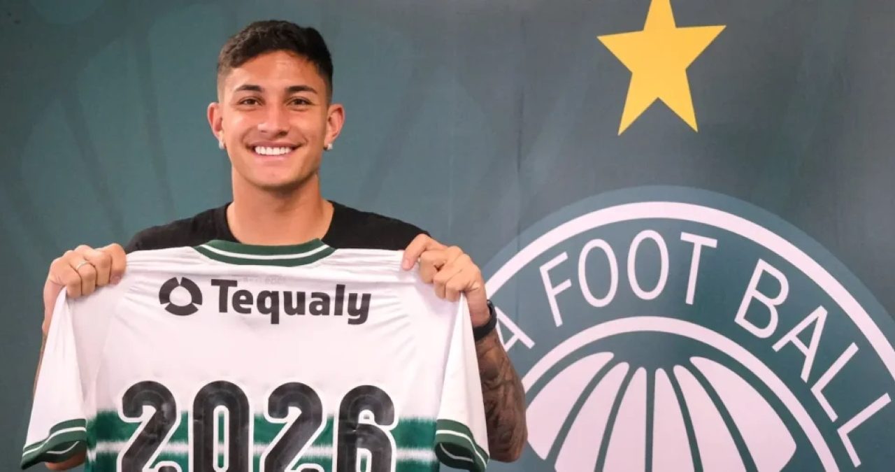 Thiago Dombroski, zagueiro que pertence ao Coritiba.