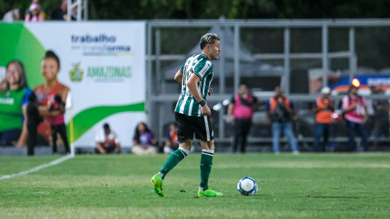 Matheus Frizzo, meia do Coritiba.