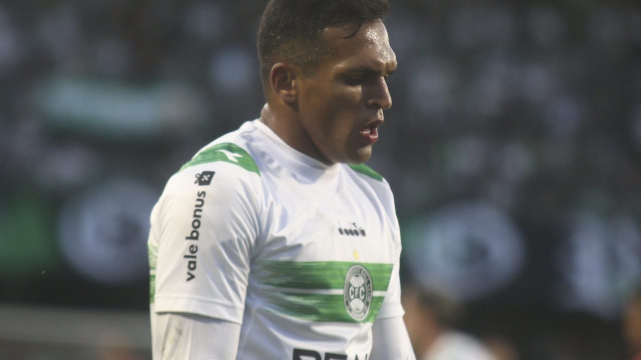Coritiba x Vila Nova.