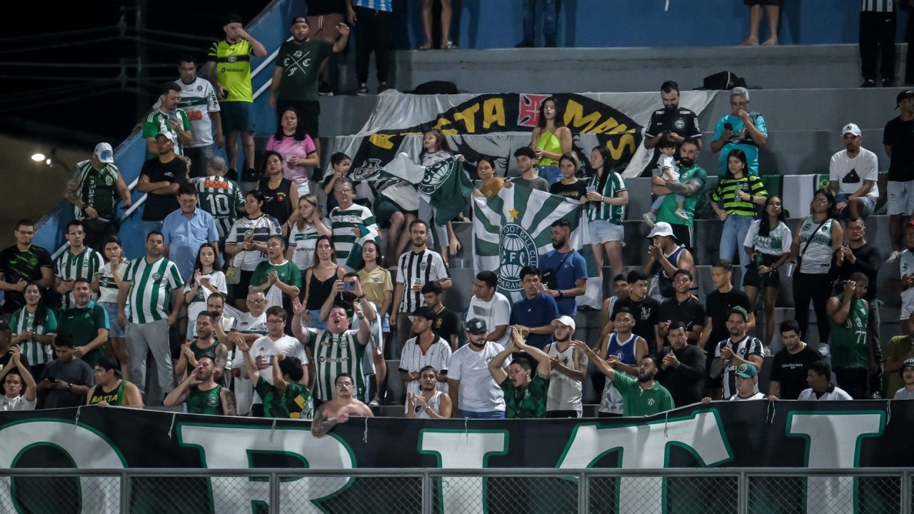 Amazonas x Coritiba.