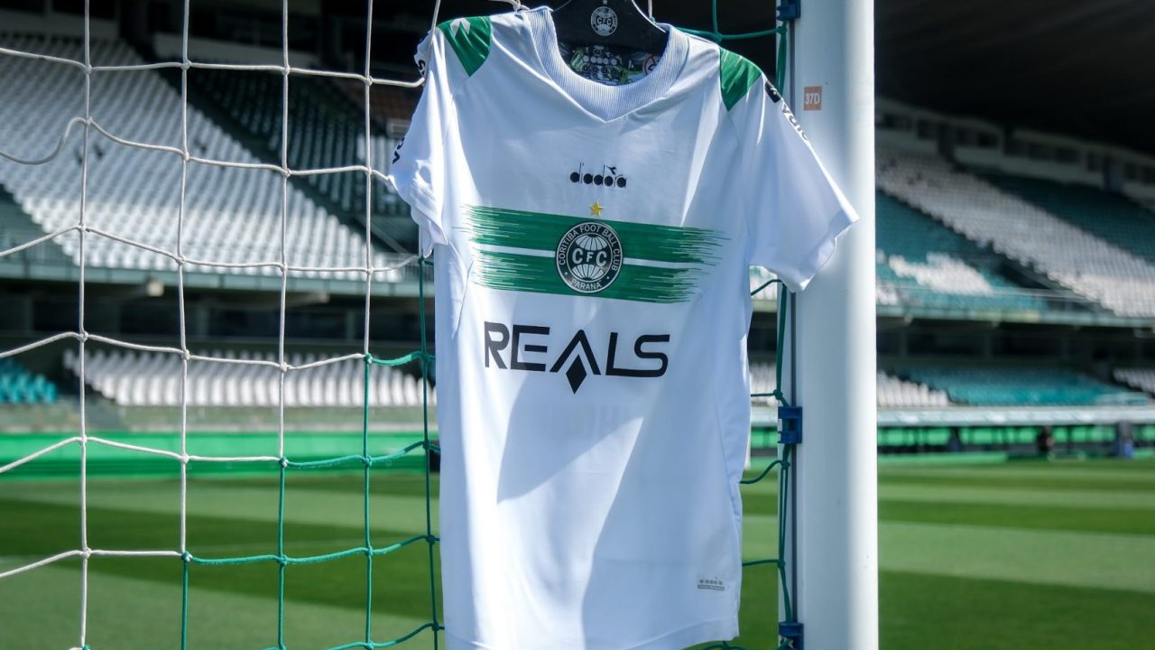Coritiba x Vila Nova.