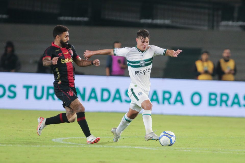 Natanael em ação em Coritiba x Sport