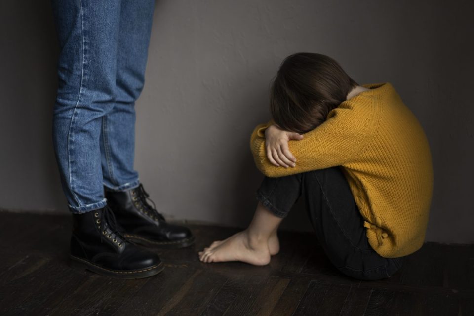 non-explicit-image-child-abuse