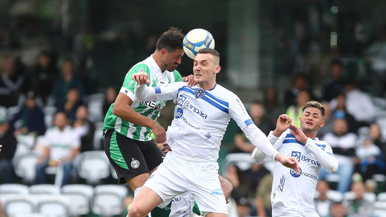 Mauricio Antônio em Coritiba x Paysandu