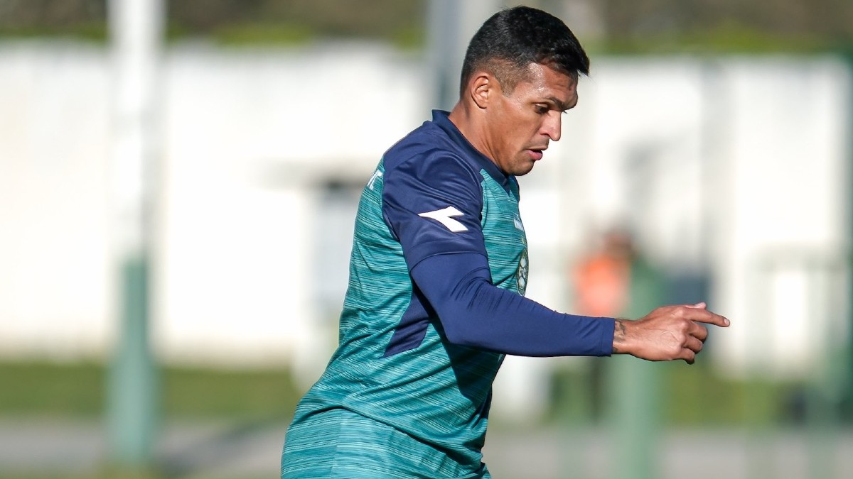 Robson em treino do Coritiba