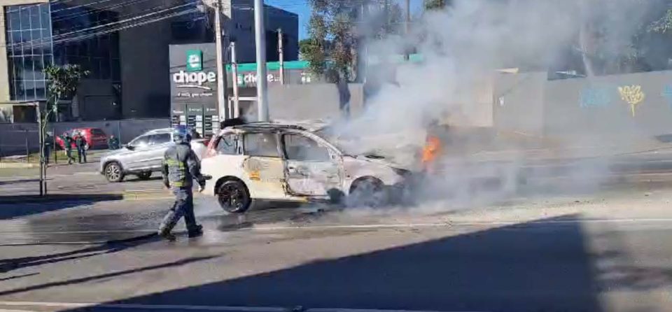 incendio-carro-seminario