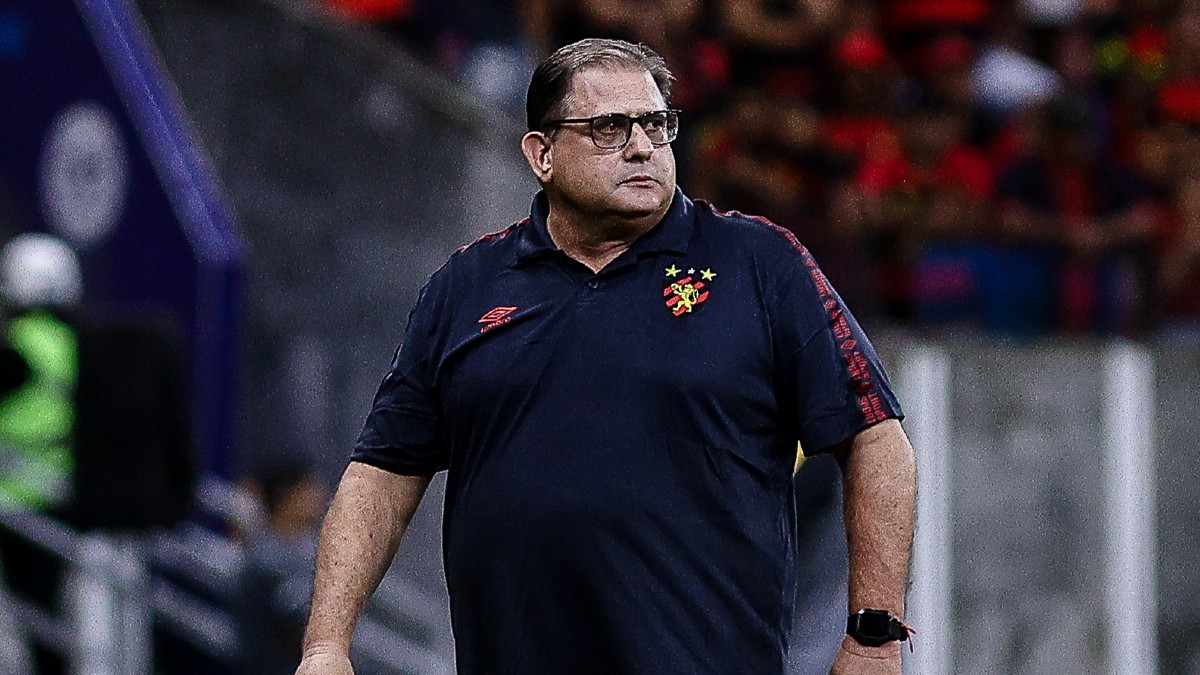 Guto Ferreira, ex-técnico do Coritiba