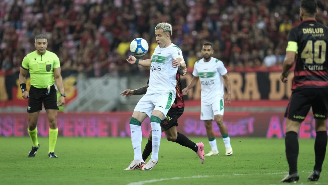 Lance de Sport x Coritiba, pela Série B