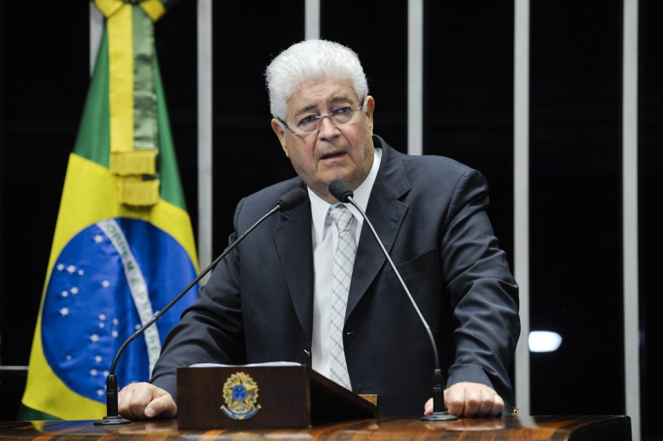 candidato-prefeitura-curitiba-roberto-requião