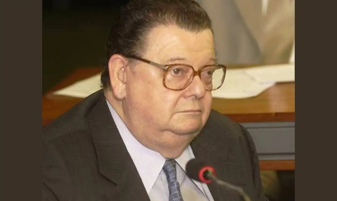 delfim-netto-morre