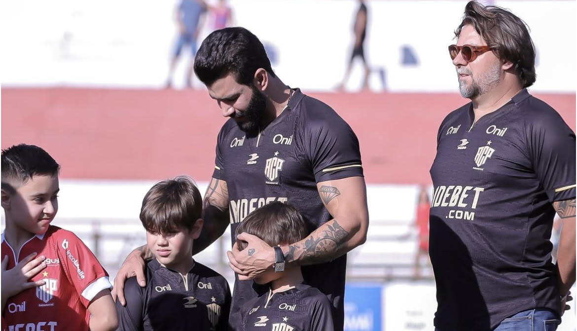Gusttavo Lima é o dono do Paranavaí.