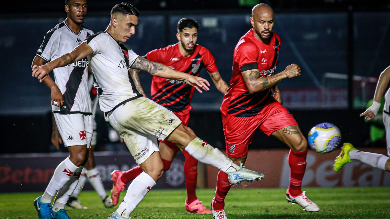 Lance de Vasco x Athletico, pela Copa do Brasil 2024