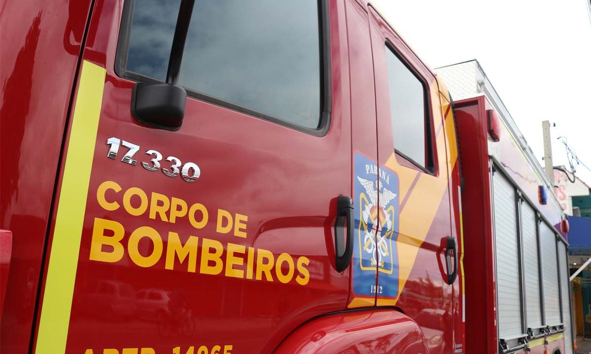 caminhao-corpo-bombeiros-parana
