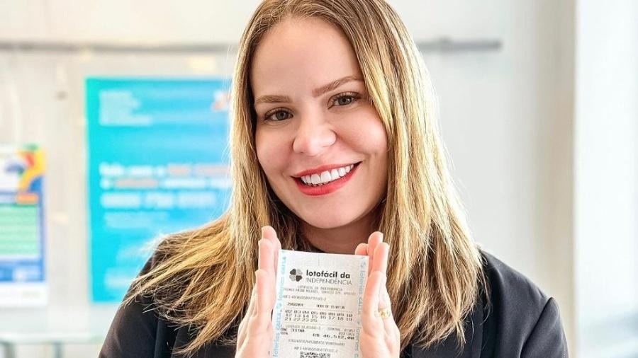 ex-bbb-paulinha-leite