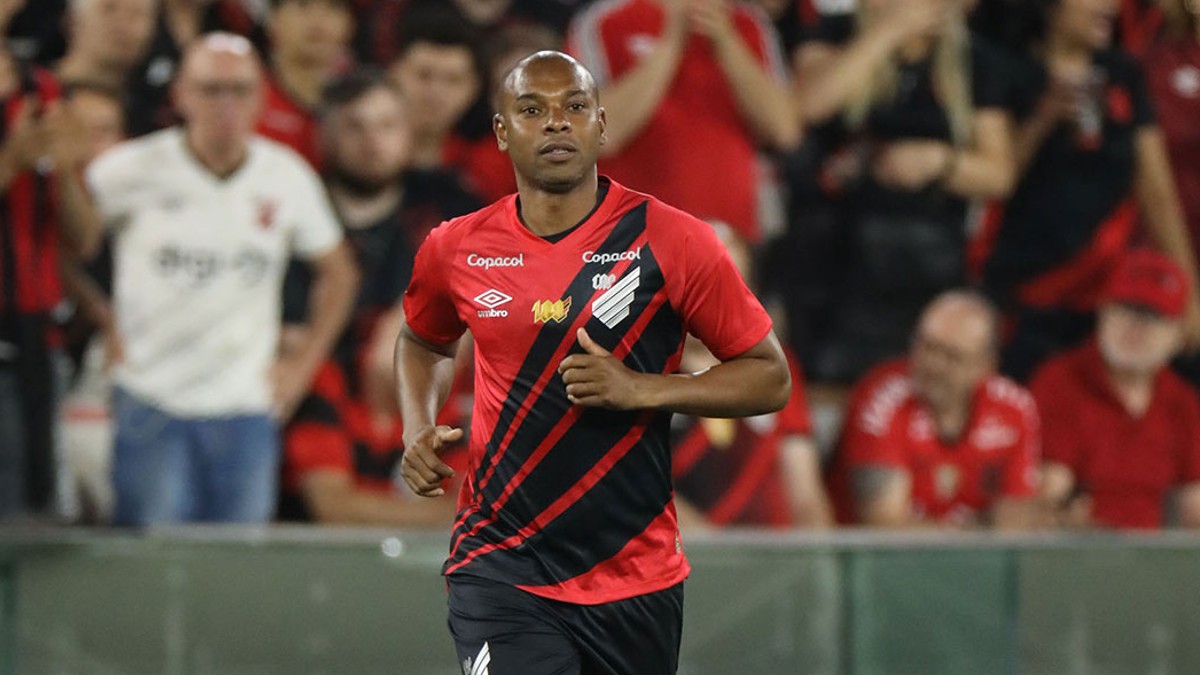 Fernandinho em Athletico x Cruzeiro
