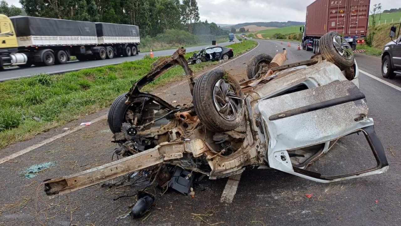 Duas mulheres morrem e outras 4 pessoas ficam feridas em grave acidente na BR-376, em Ponta Grossa