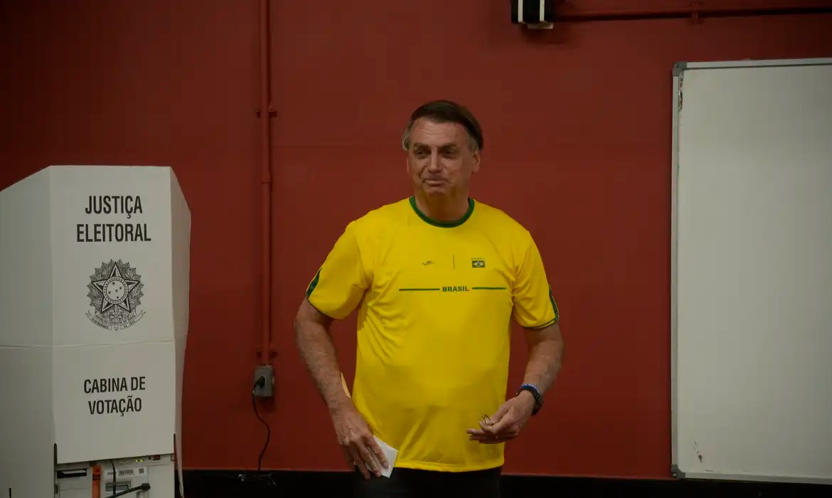 bolsonaro-vota
