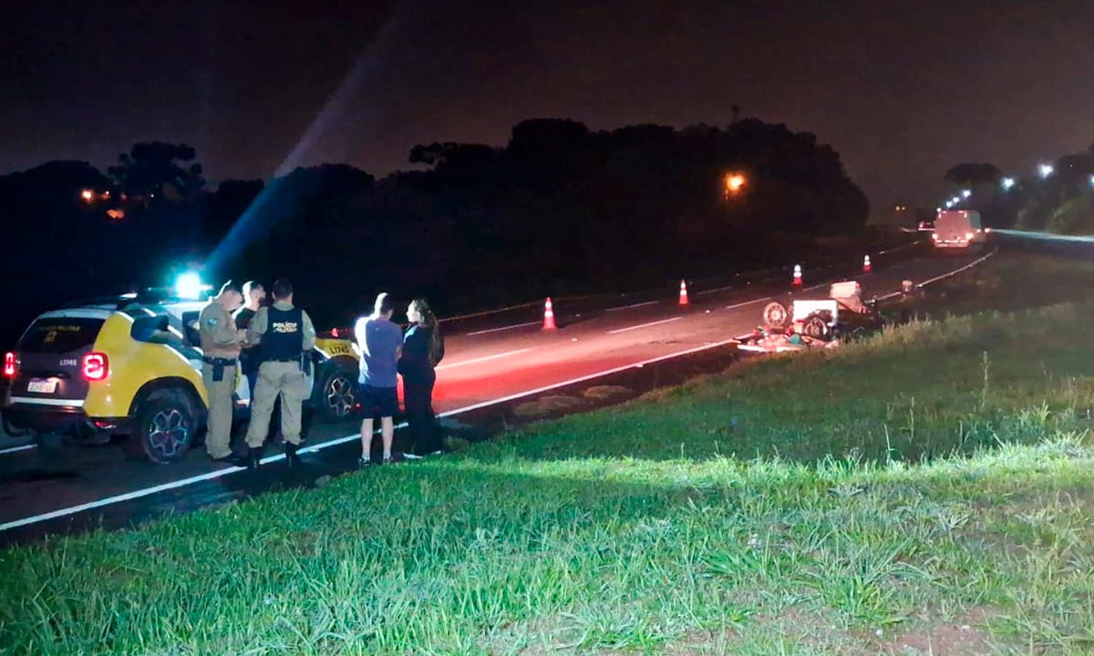 carrinheiro-morre-atropelado-br-277-van