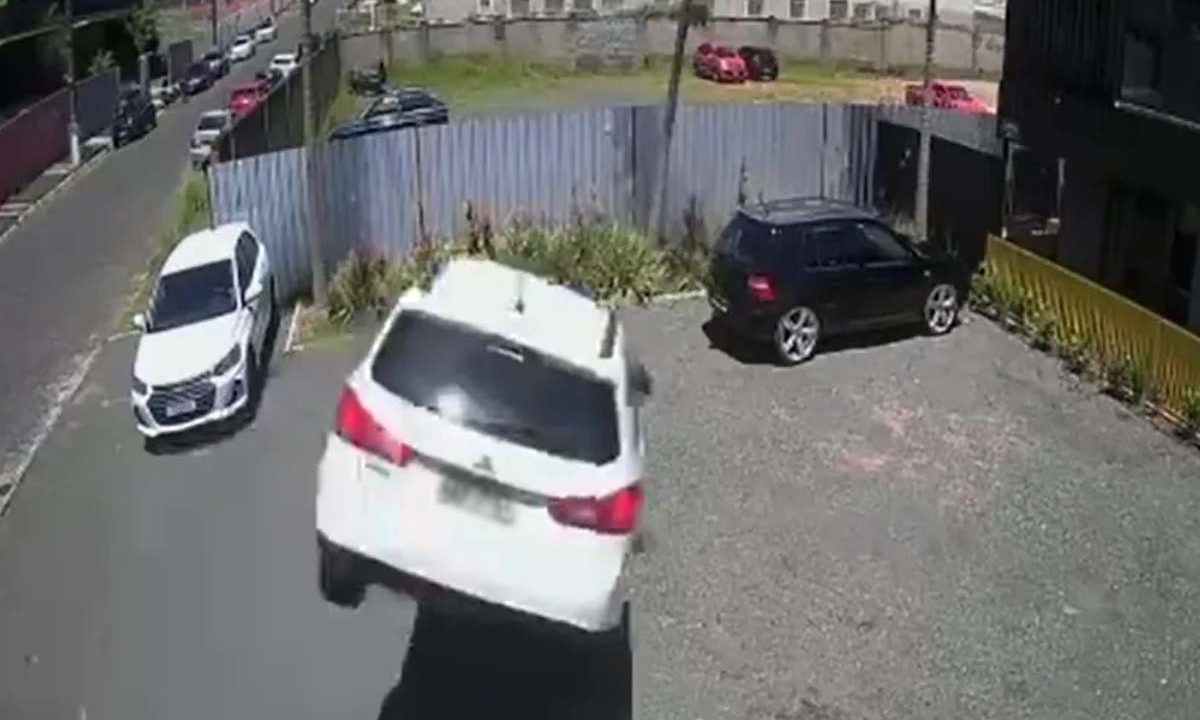 carro-voa-ponta-grossa