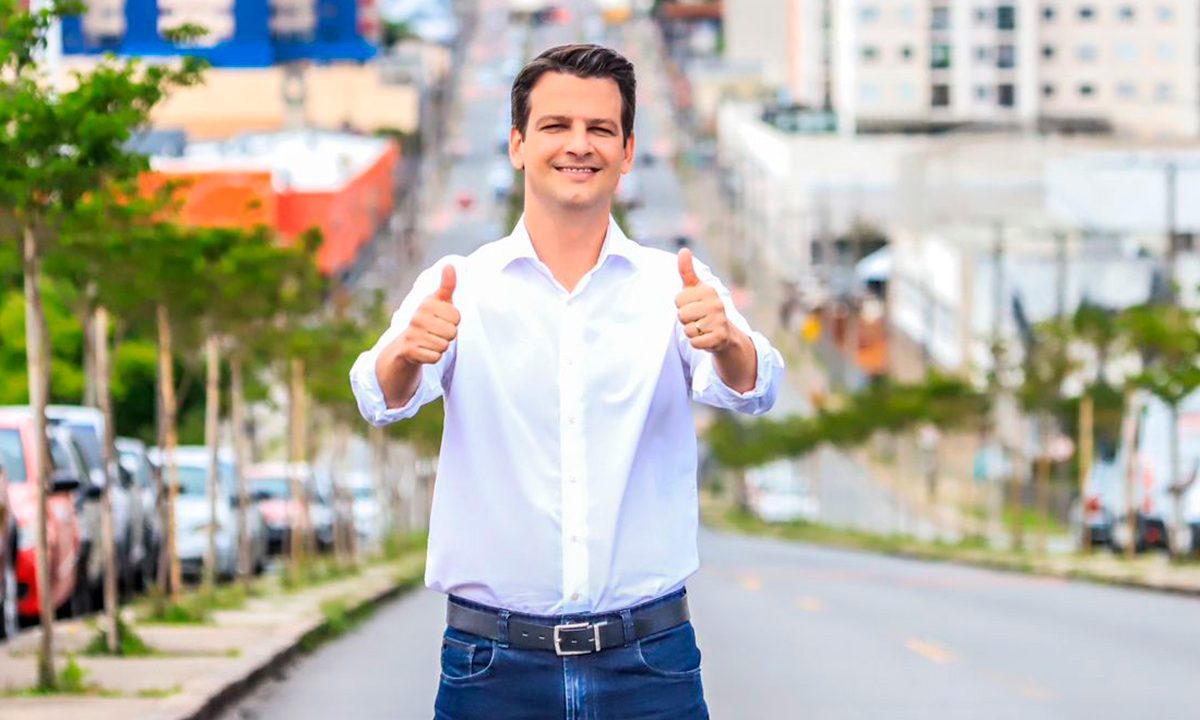 eduardo-pimentel-vence-eleicoes-curitiba-1