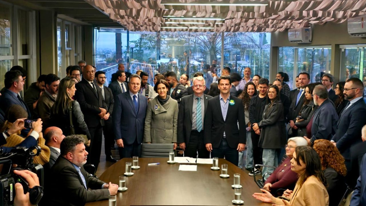 pacto-eleiçoes-eduardo-cristina