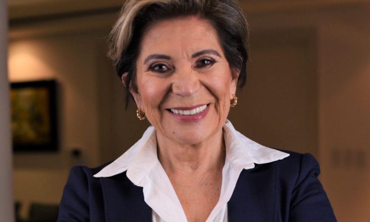 professora elizabeth (1)