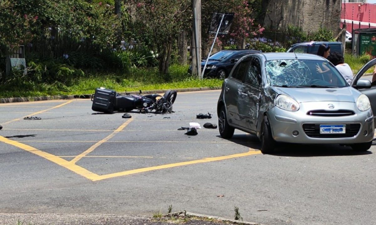 Ao-tentar-fazer-conversão-motorista-atinge-moto-Xaxim-e-motociclista-morre-hora-1