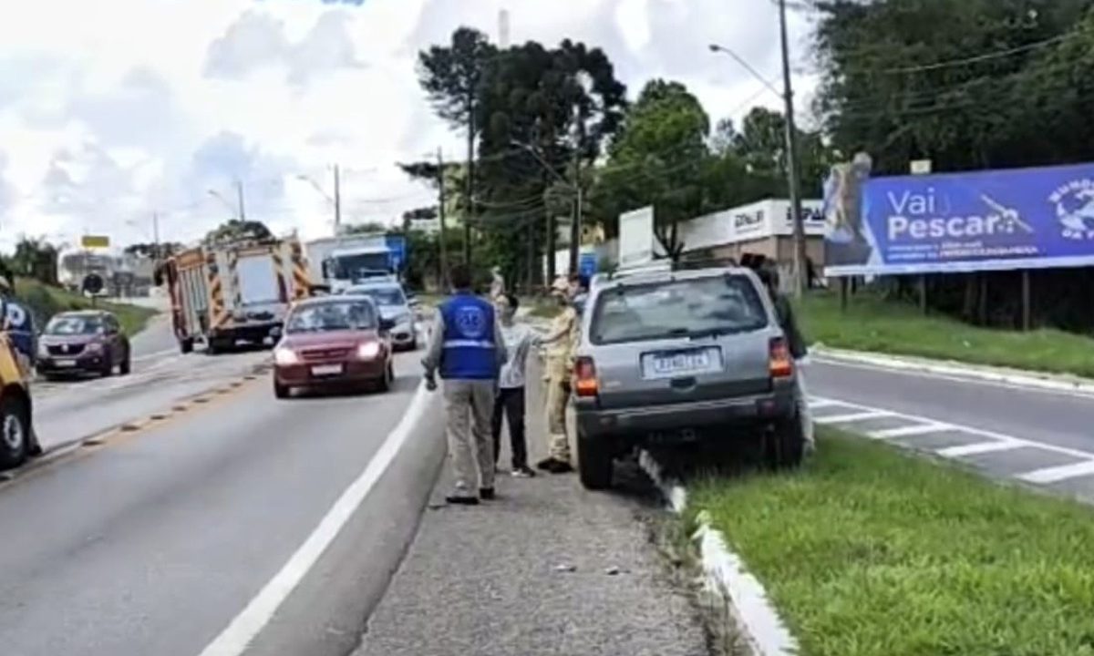 Motorista-fica-ferido-após-colisão-com-outro-veículo-Contorno-Norte-1