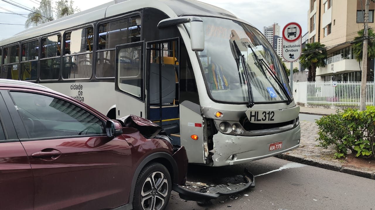 acidente-ligeirinho-carro-prudente-de-moraes-curitiba