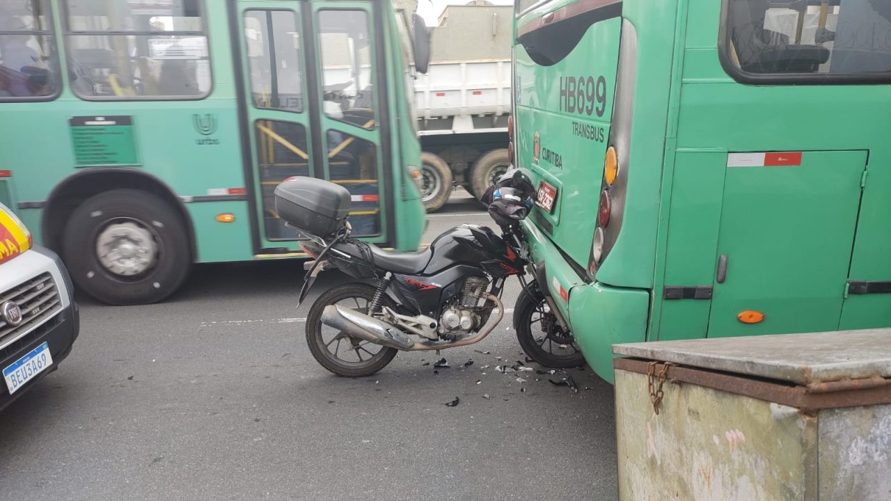 acidente-moto-onibus-curitiba