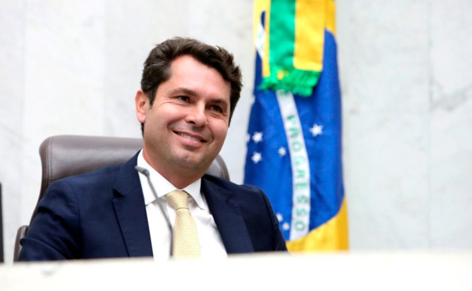 alexandre-curi-mesa-diretora-alep