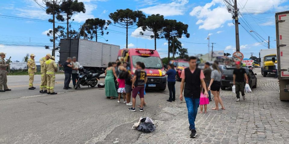 mulheres-feridas-acidente-roca-grande-colombo