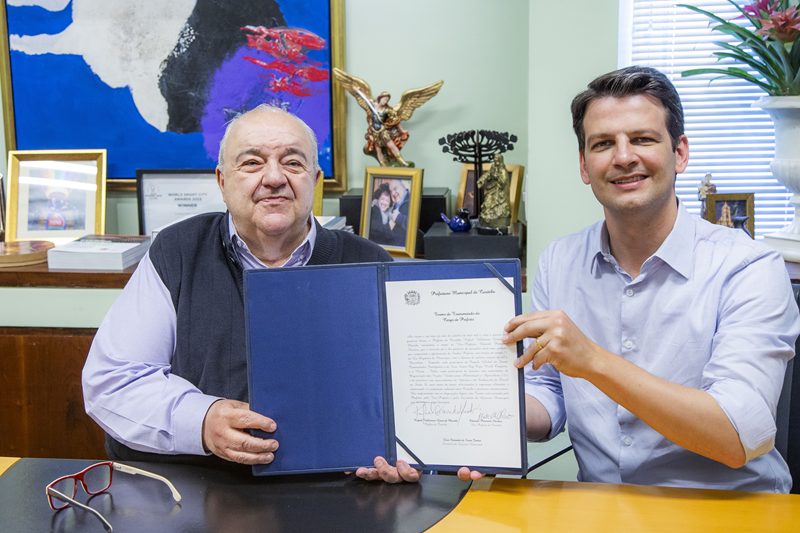 pimentel-assume-prefeito-curitiba-viagem-greca