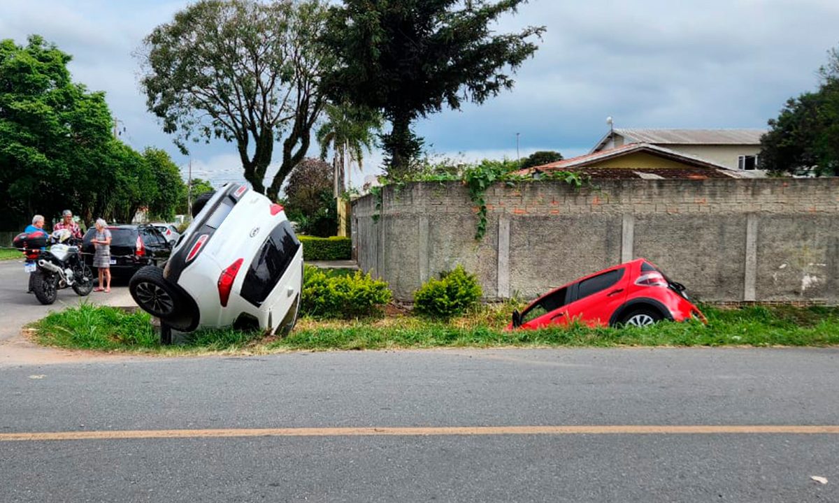 tiggo-mobi-vala-acidente-boqueirao