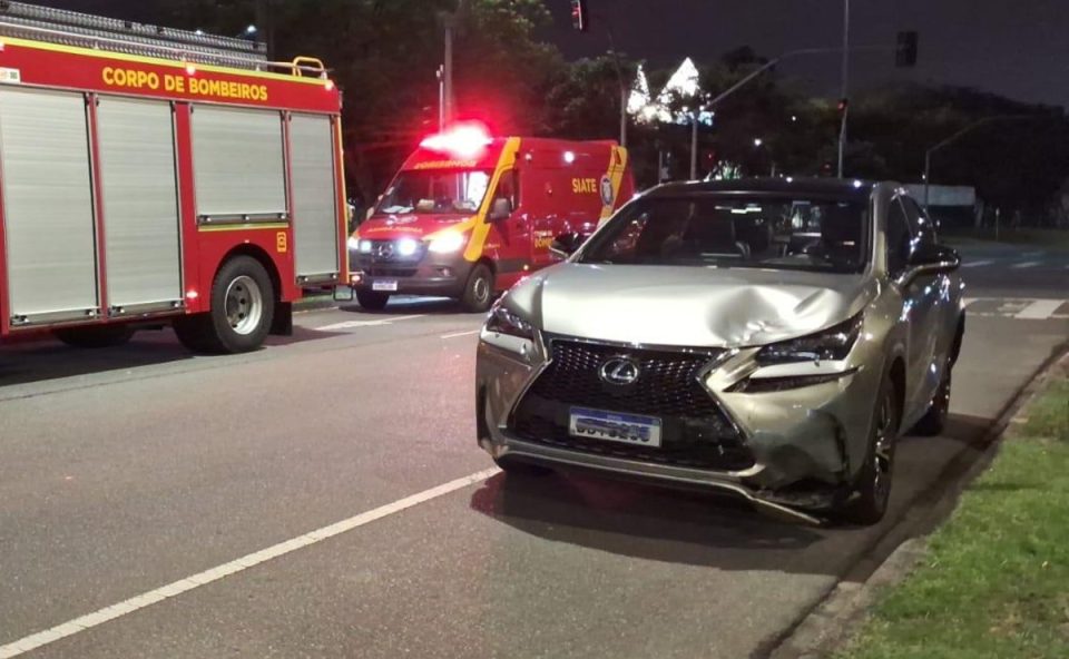 Casal-fica-ferido-após-ser-atingido-carro-cruzamento-Linha-Verde