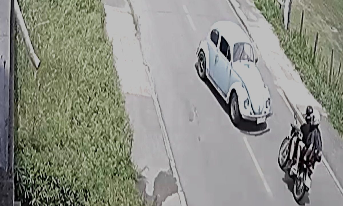 acidente-moto-fusca-contramao-almirante-tamandare