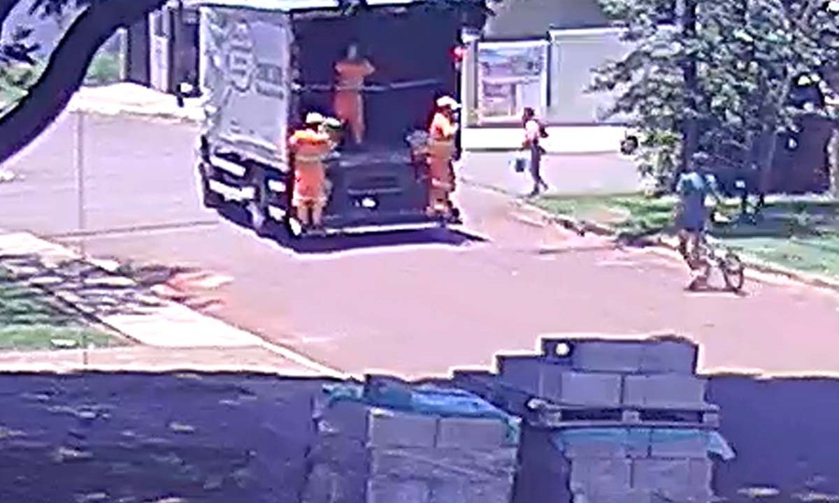 idosa-atropelada-caminhao-lixo-cascavel