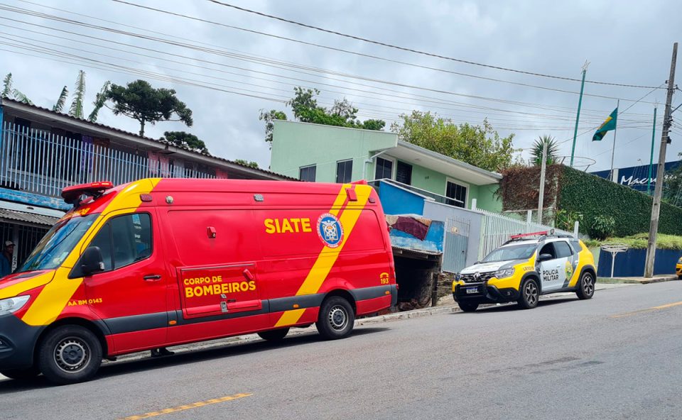 idoso-agredido-atuba-curitiba-madrugada