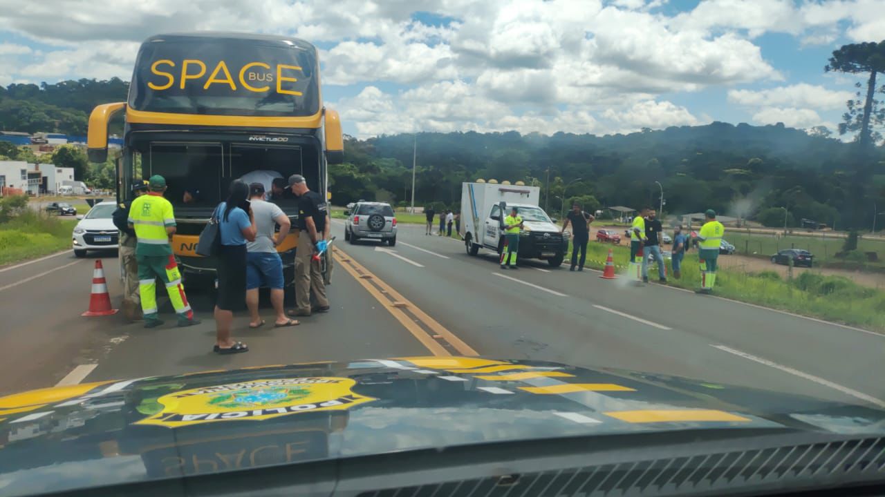 idosos-morrem-acidente-carro-onibus-parana